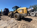 Used Loader in yard,Used Loader ready for Sale,Used Komatsu Loader ready for Sale